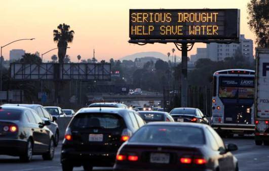 california-traffic-save-water-AP_281311805550